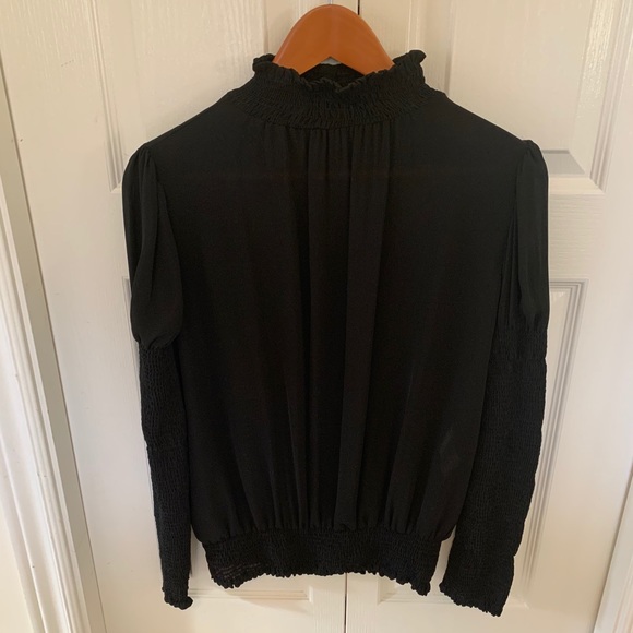 Vintage Zara top with gathered puffy sleeves - Picture 6 of 9